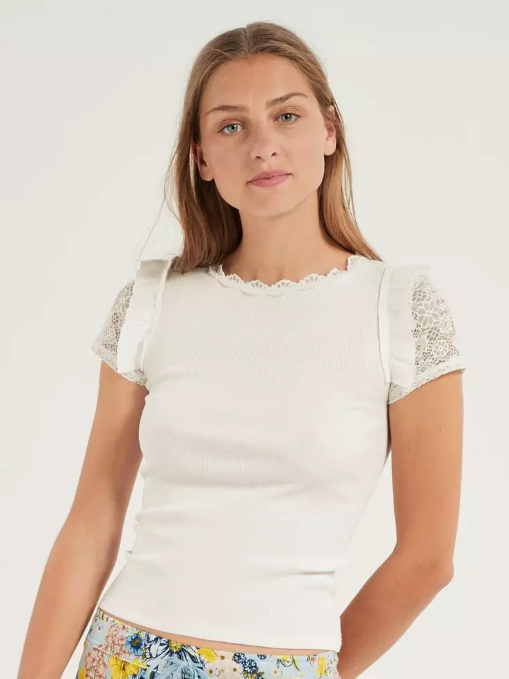 Calida t-paita pitsihihoilla - Yläosat - 043987 - 1