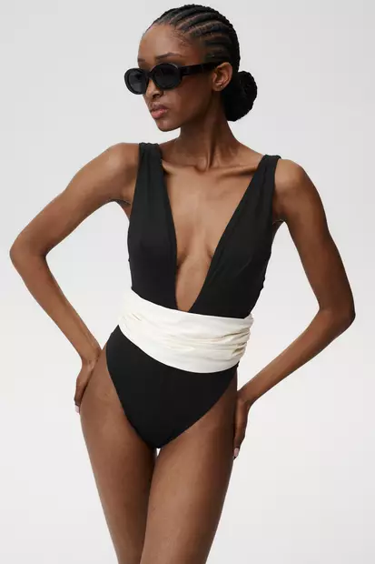 Undress Code avonainen uimapuku - Uimapuvut - 047278 - 1